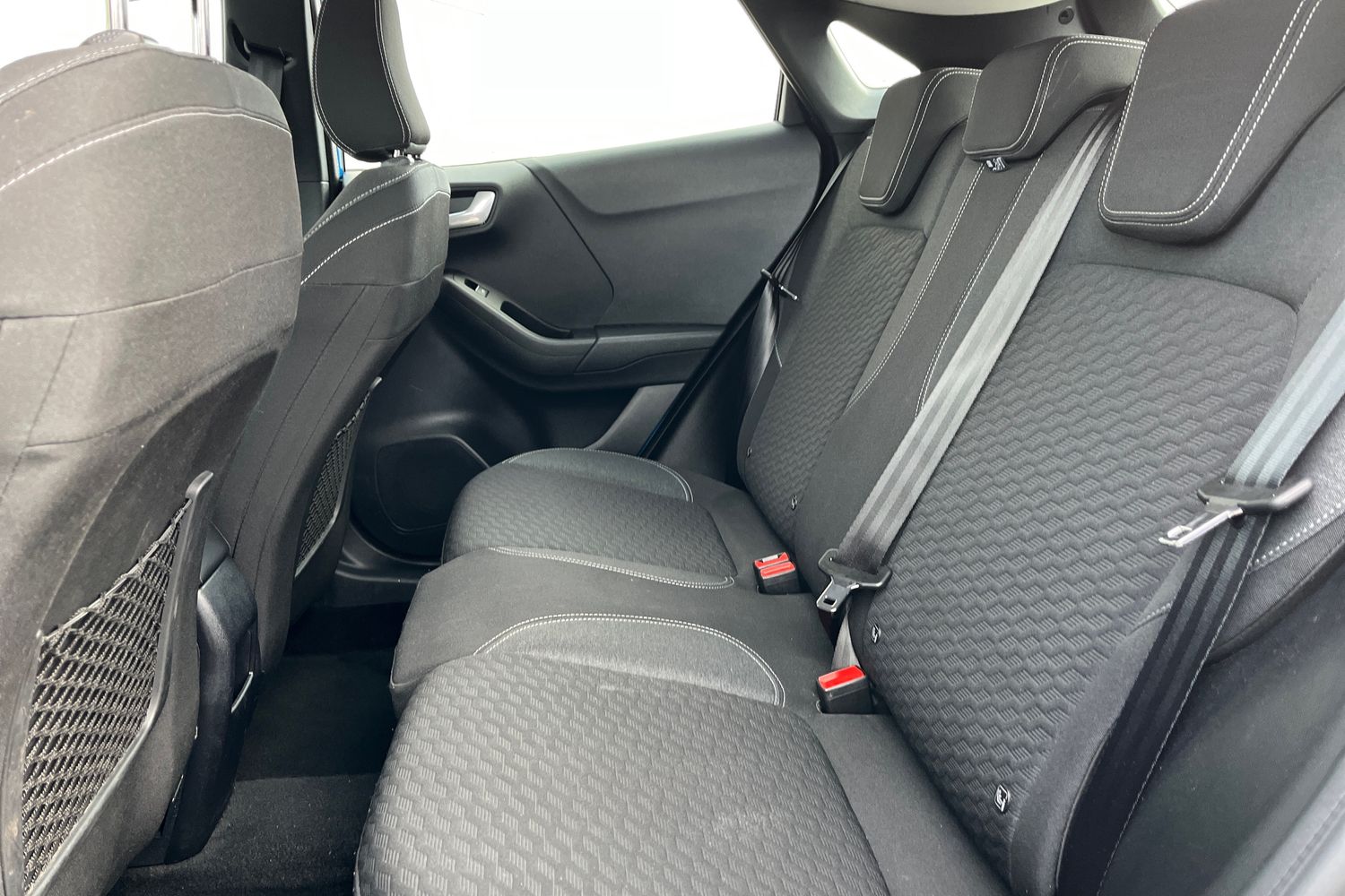 Ford PUMA Photo 19