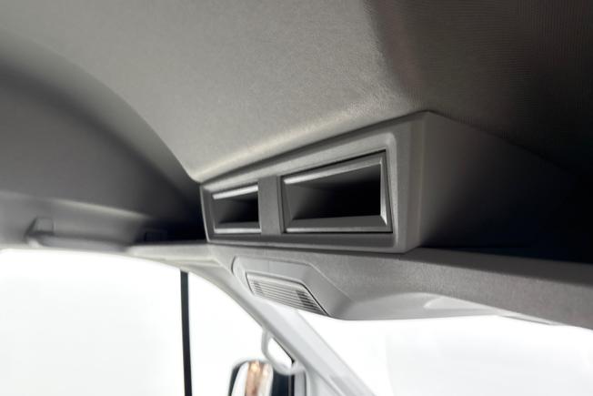 VOLKSWAGEN Crafter Photo 28