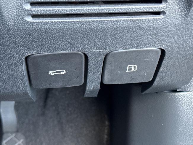 MG MG ZS Photo 50