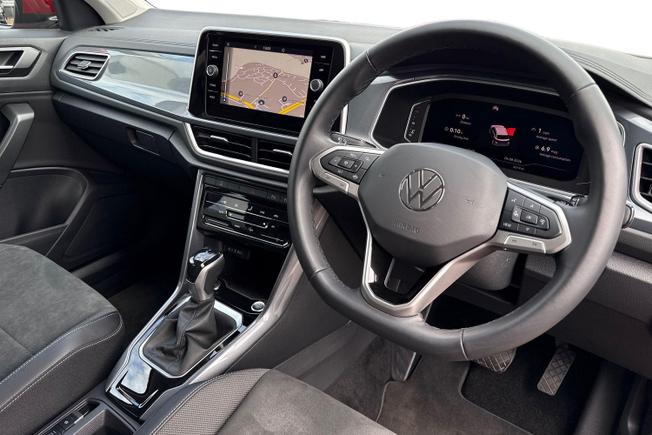 VOLKSWAGEN T-Roc Photo 6