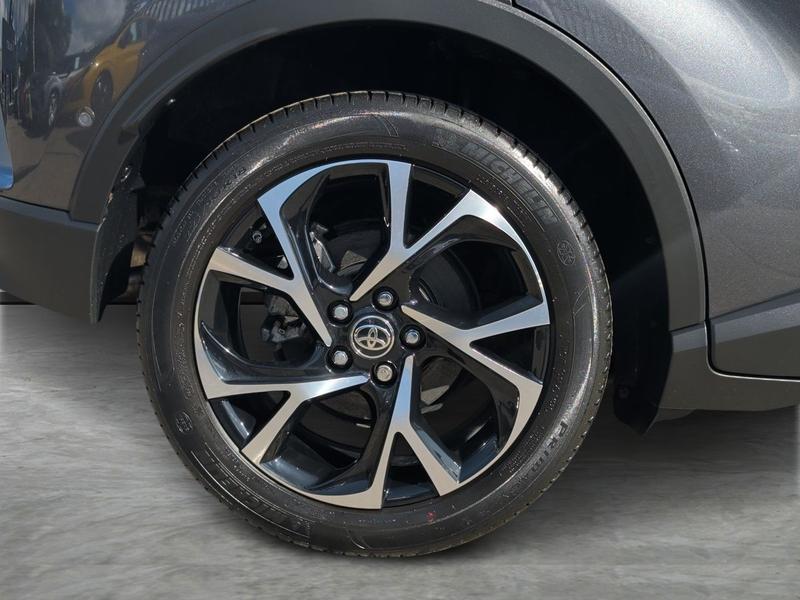 Used Toyota C-HR NV21USD 9