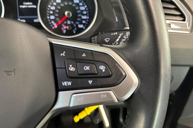 VOLKSWAGEN Tiguan Photo 17