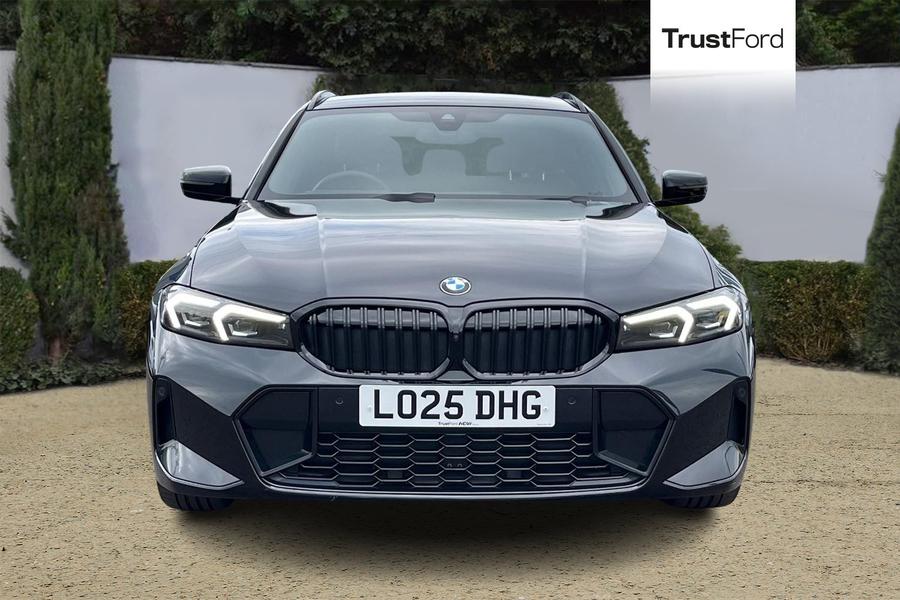 BMW 3 Series Photo autoimg-2af2a325d7ddbe7c34d774daa5fae03ddbe5aecd.jpg