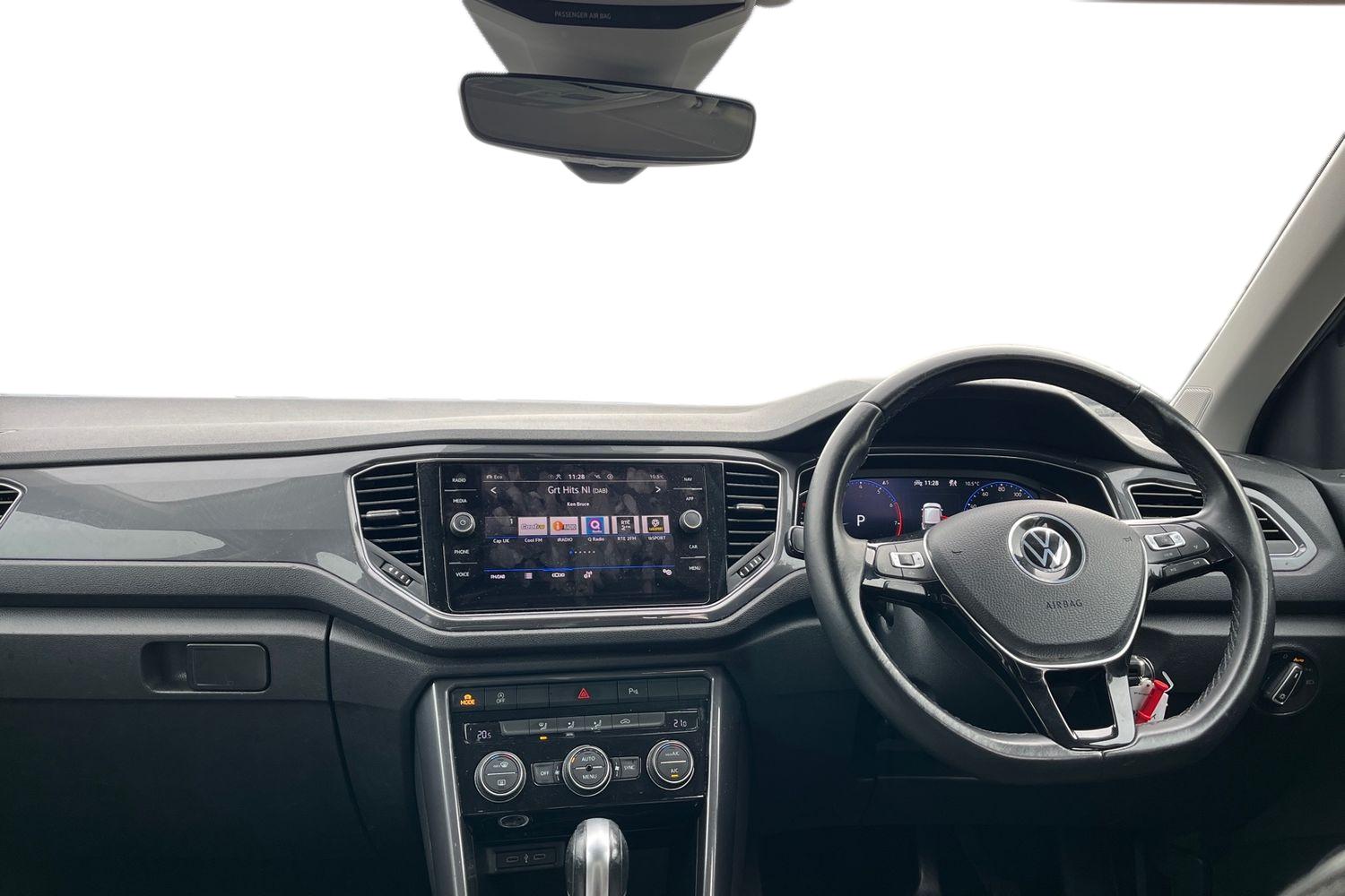 Volkswagen T-ROC Photo 9