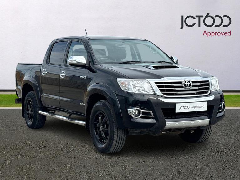 Used 2015 TOYOTA Hilux 3.0 D-4D Invincible X Pickup Double Cab 4dr Diesel Auto 4WD Euro 5 (Hi Over) (171 ps) Black at JCT600