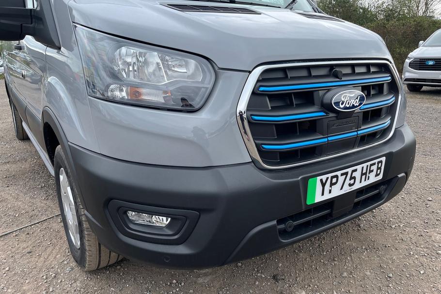 Used Ford E-TRANSIT YP75HFB 18