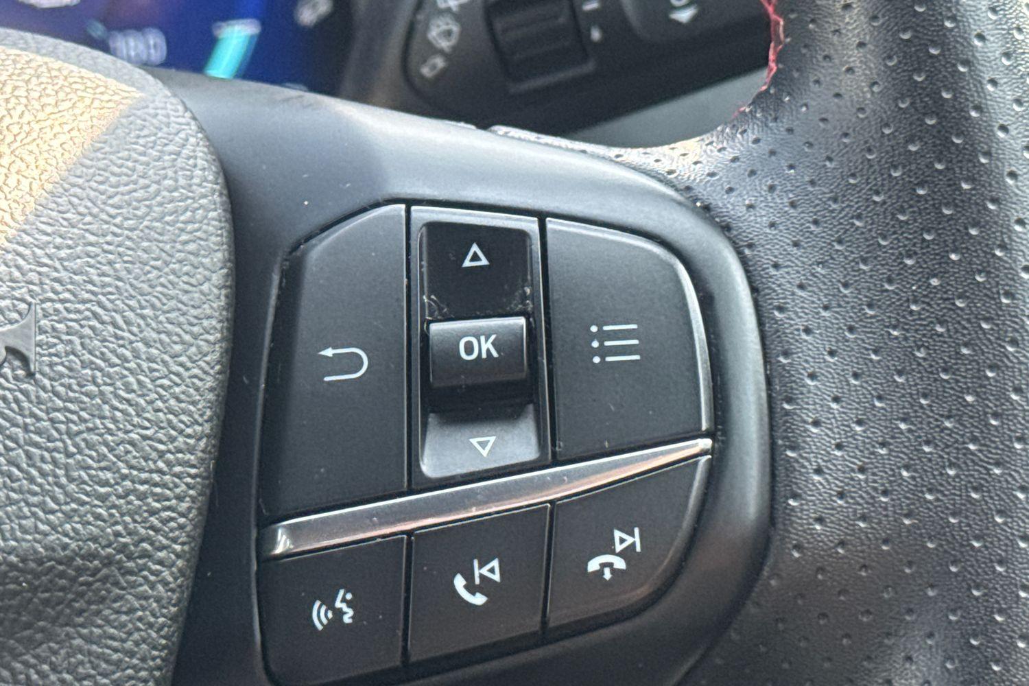 Ford KUGA Photo 33