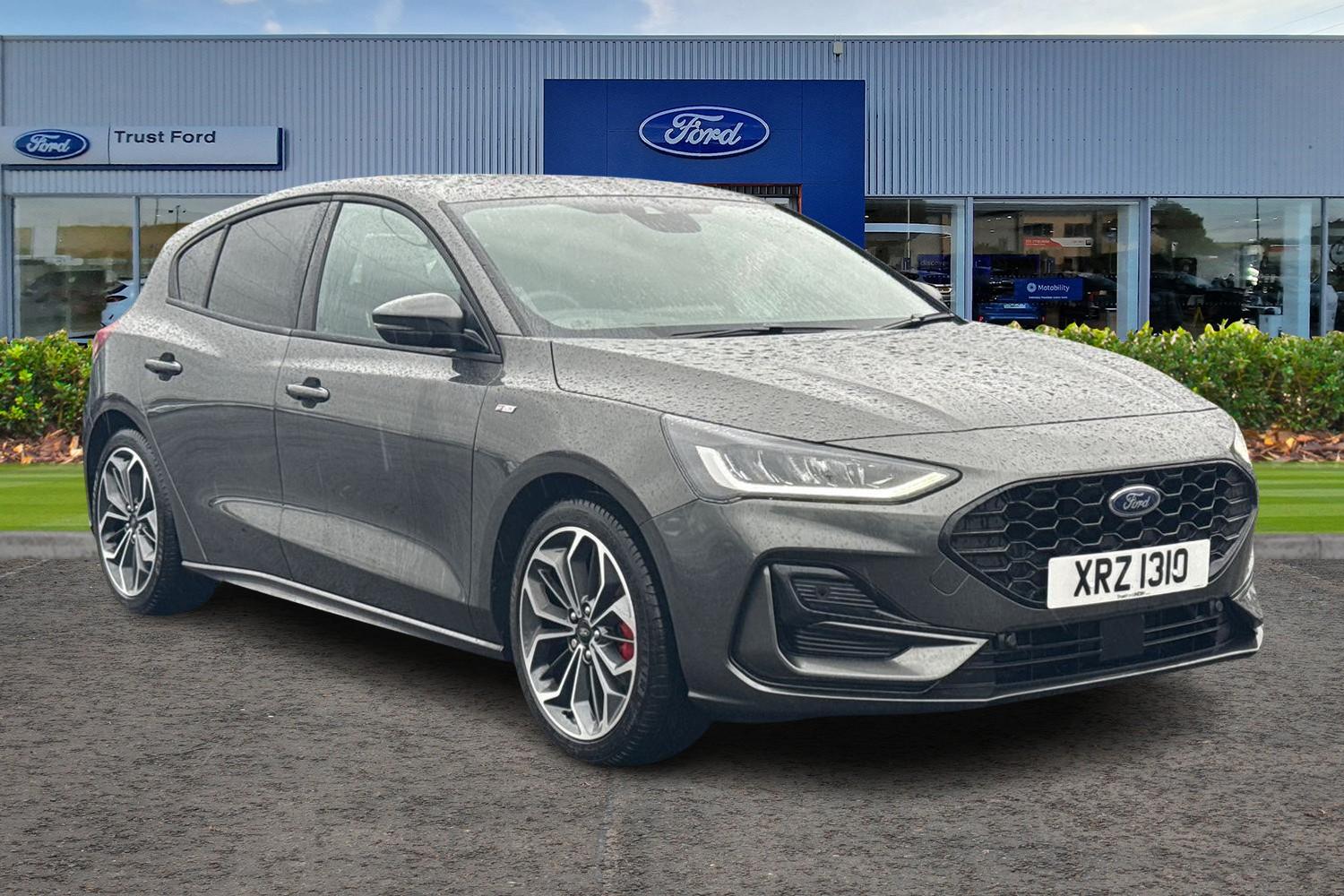 Ford Focus Photo 0