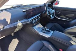 BMW 3 Series Photo 2