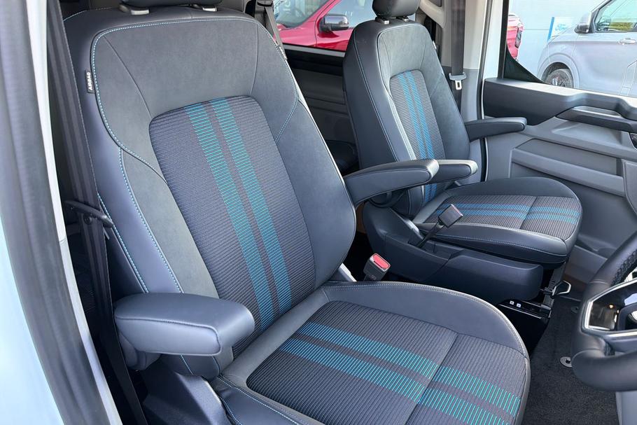 Used Ford TRANSIT CUSTOM LD26WOY 18