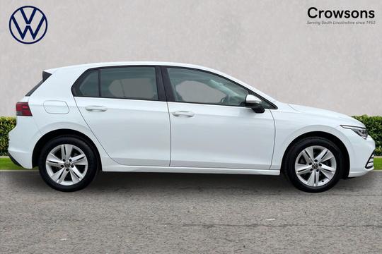 Volkswagen Golf Photo autoimg-2b037e31d8885f56857abd5016e0dfb65d780ca3.jpg