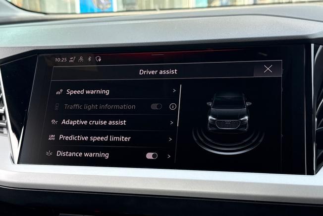 AUDI Q4 E-Tron Photo 36