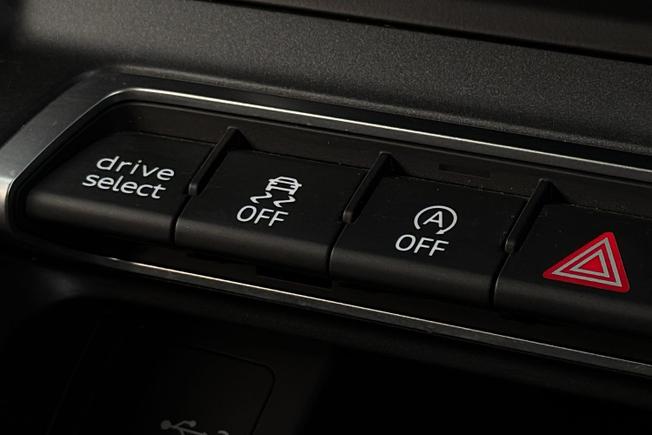 Audi Q3 Photo 25