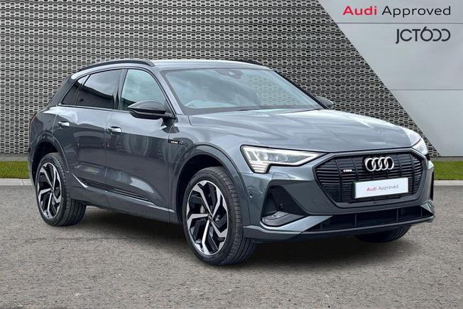 AUDI e-tron Photo 1