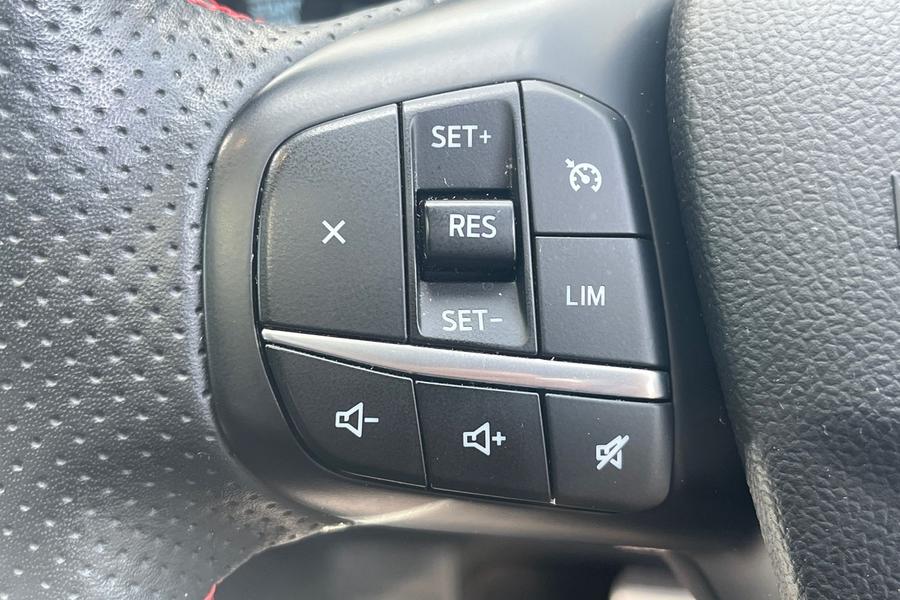 Ford Kuga Photo autoimg-2b0db2a78d73c25f430198c8cd169099ffd396e7.jpg