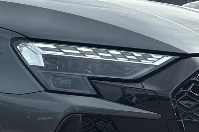 Audi RS3 Photo 20