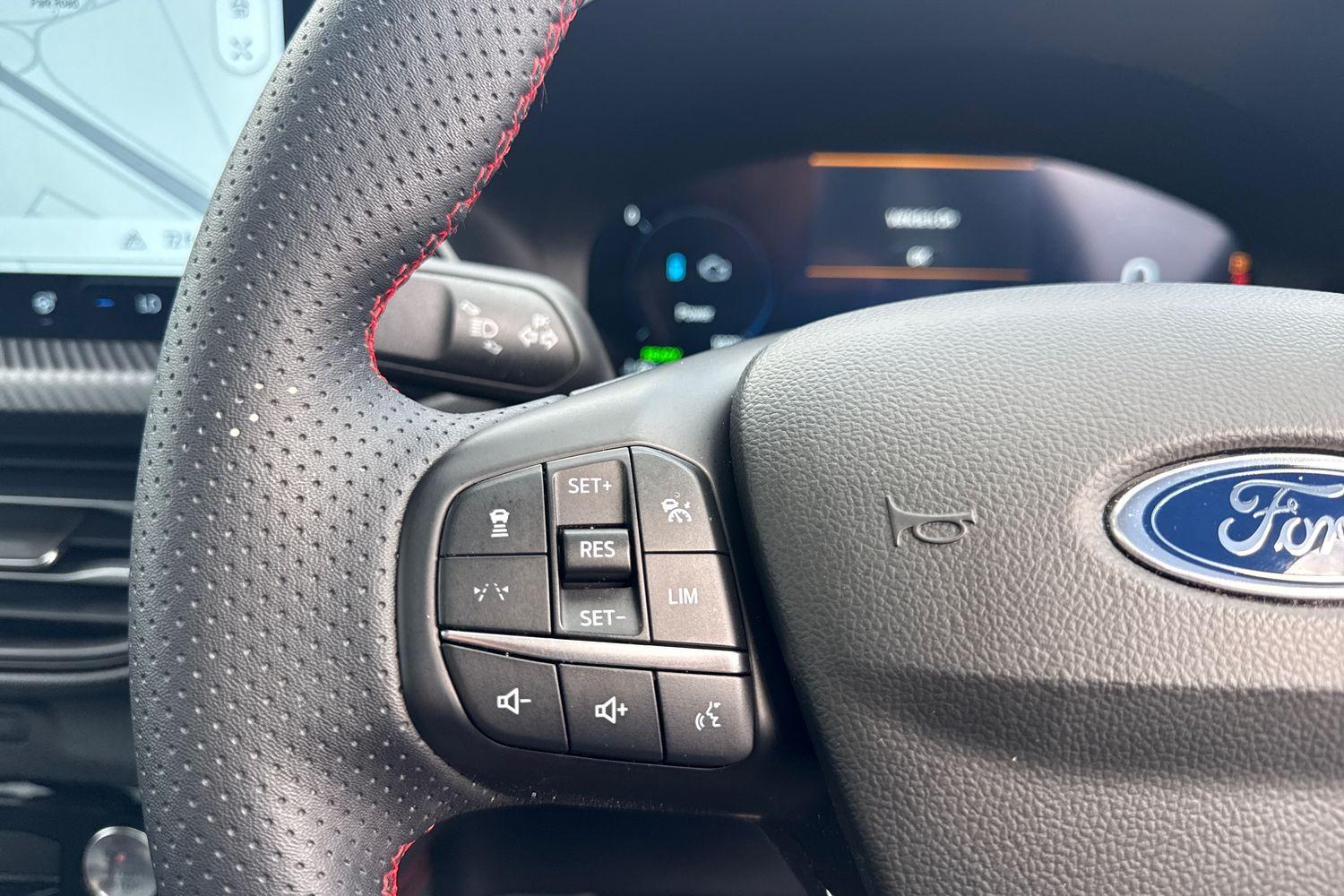 Ford KUGA Photo 33