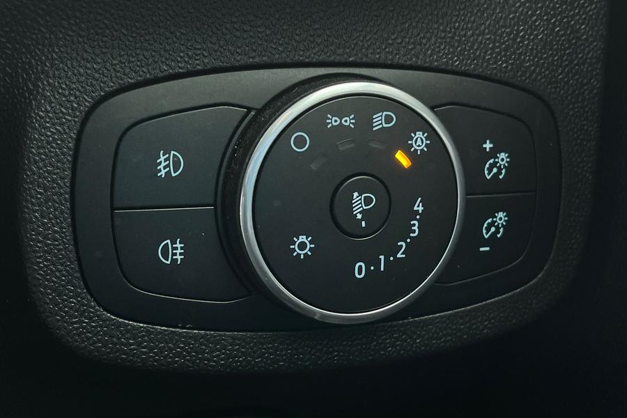 Ford FIESTA Photo autoimg-2b196c4062722e2b9b5c502d1a2b88f347322a85.jpg