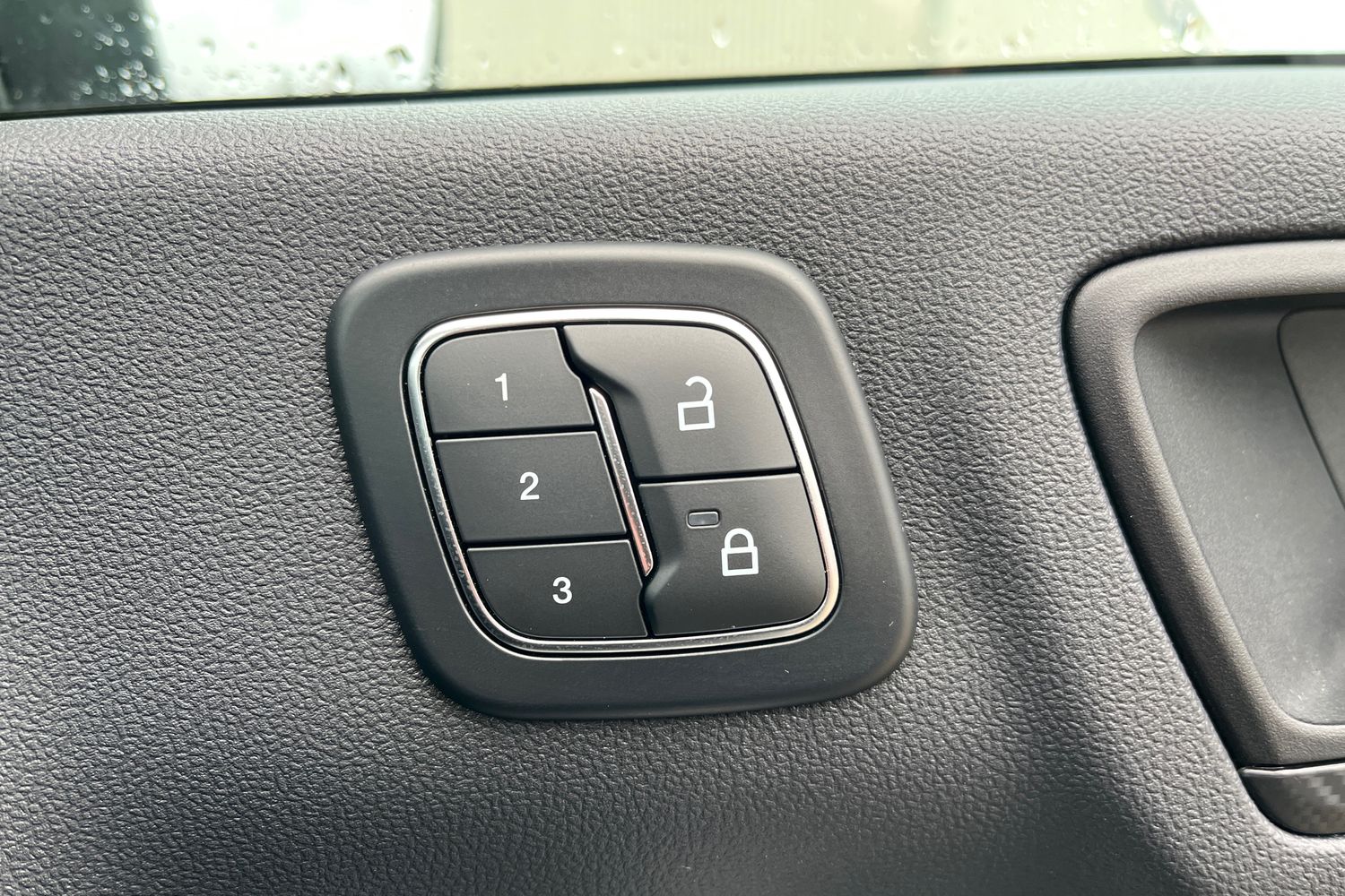 Ford Kuga Photo 36