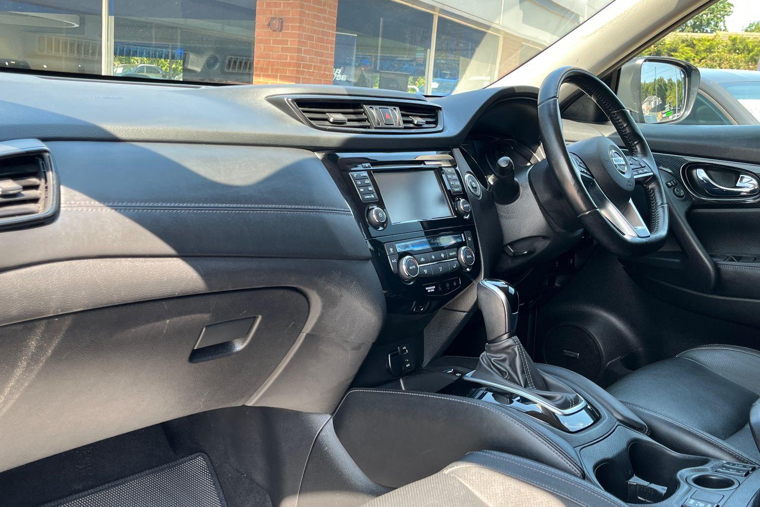 Nissan X-TRAIL Photo 17