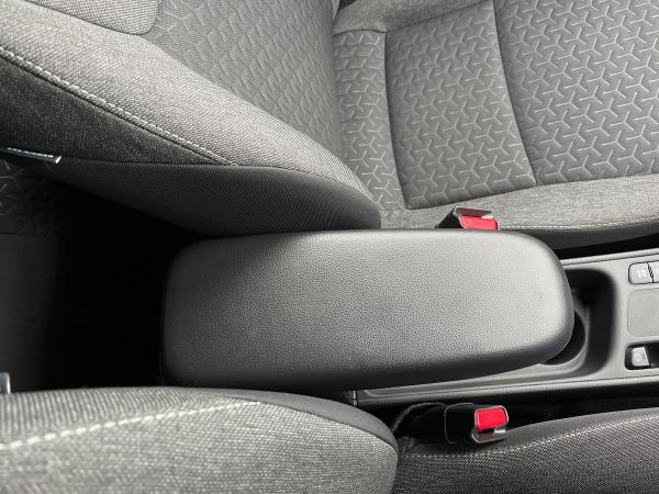 Toyota Yaris Cross Photo autoimg-2b203cb8661c009c834fa4840dd089f2fd1f63e5.jpg