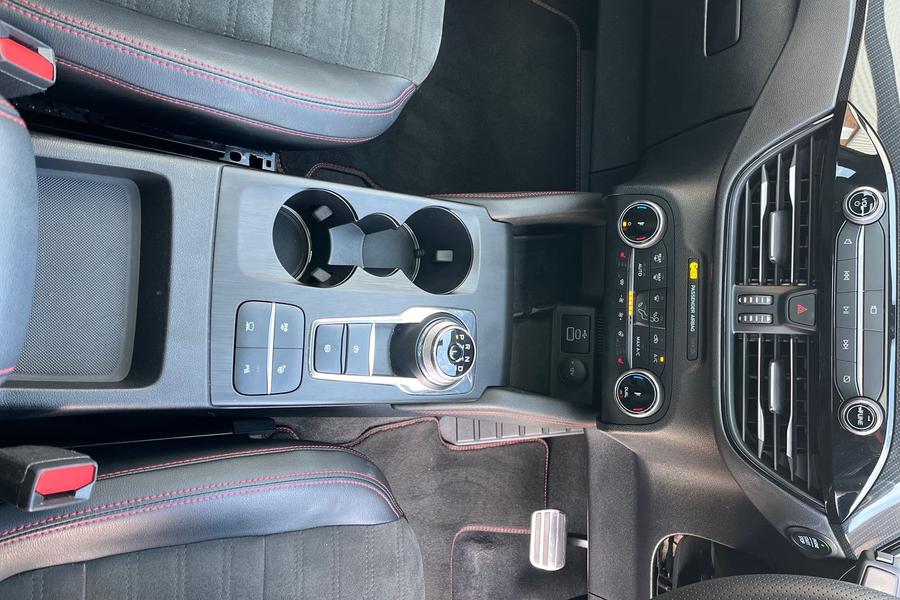 Ford KUGA Photo autoimg-2b210c4001e2f437e734c13e5ebee44fd5ac3ac1.jpg
