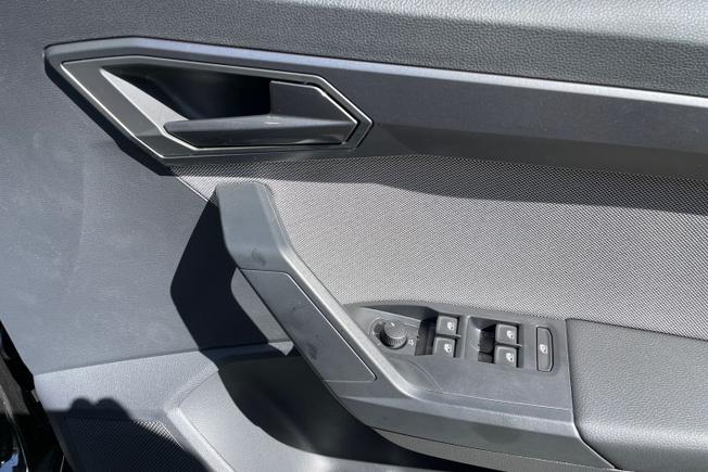 SEAT Arona Photo 22