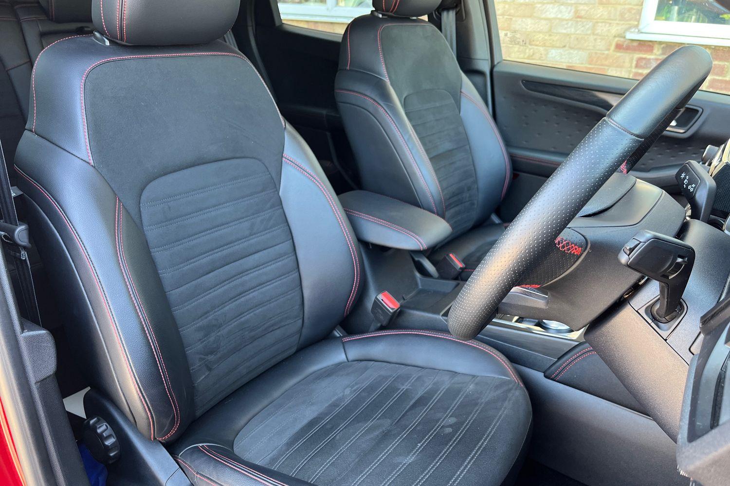Ford KUGA Photo 16