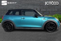 MINI Hatchback Photo 4