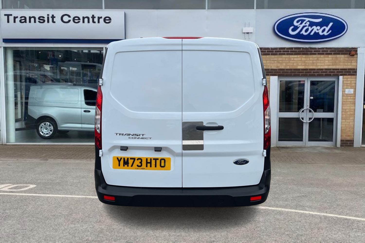 Ford TRANSIT CONNECT Photo 12