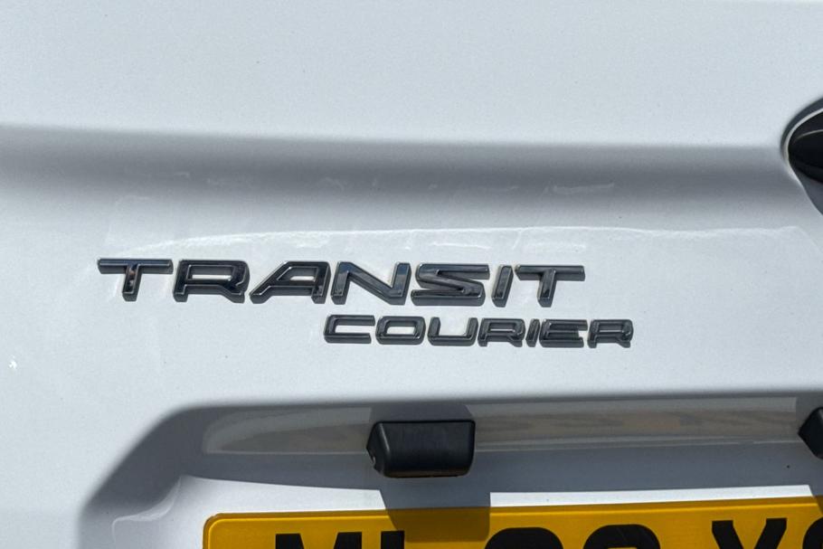 Used Ford TRANSIT COURIER ML22YGC 20