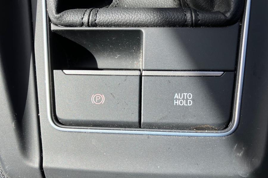 Volkswagen GOLF Photo autoimg-2b34699ea17a73d17f10c7a61c06450c5aa99584.jpg