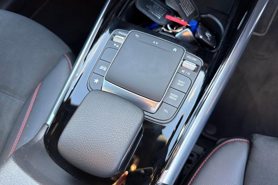 Mercedes-Benz GLA Photo autoimg-2b372efe4a06a410117b146dfde60c61f616adc0.jpg