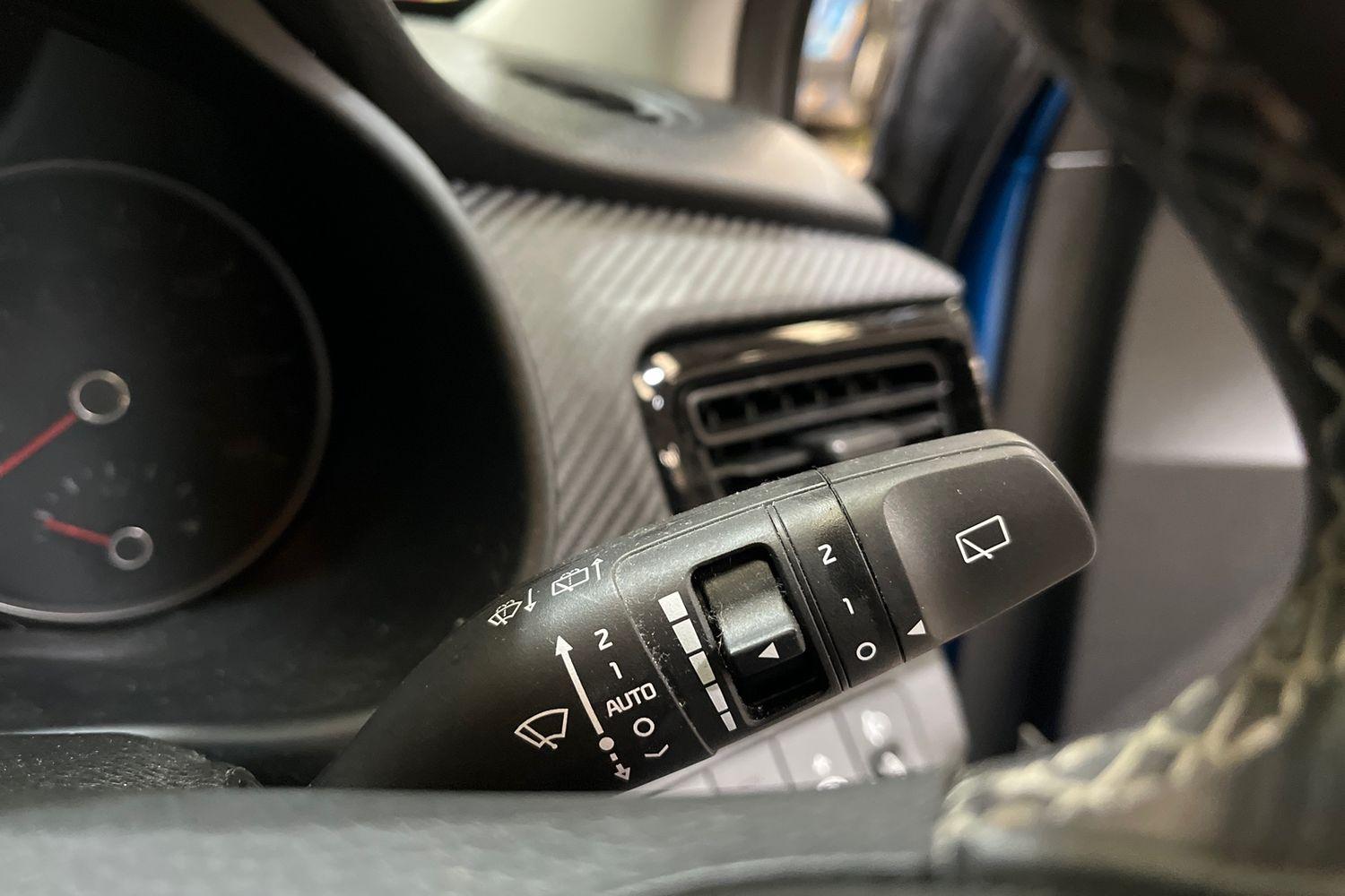 Kia STONIC Photo 14