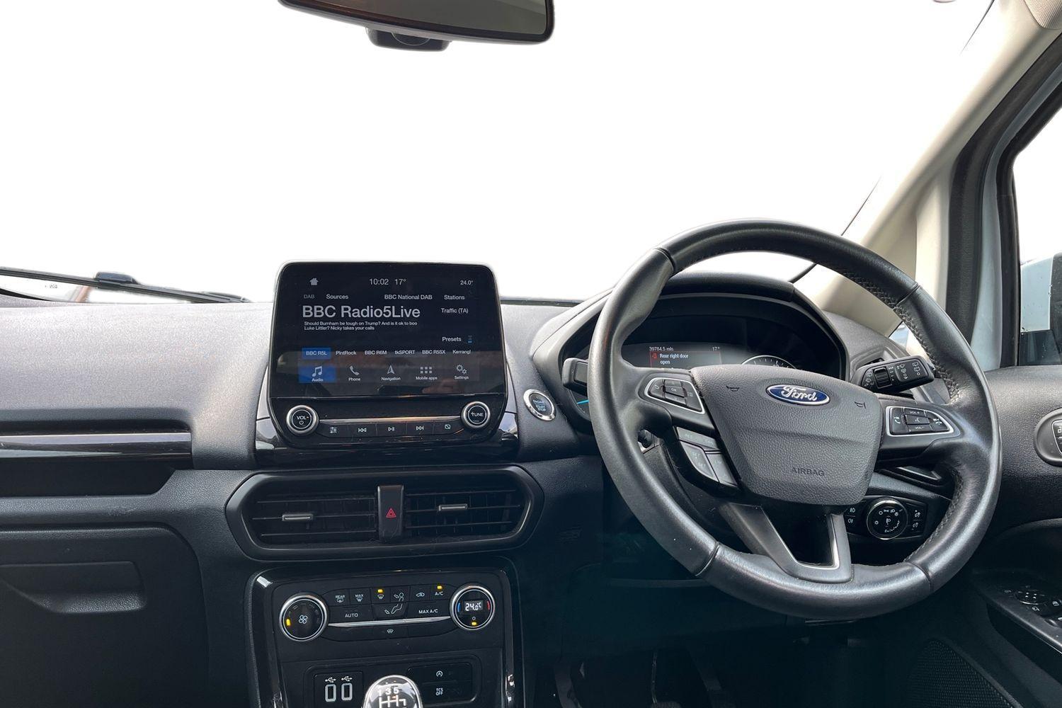 Ford ECOSPORT Photo 9