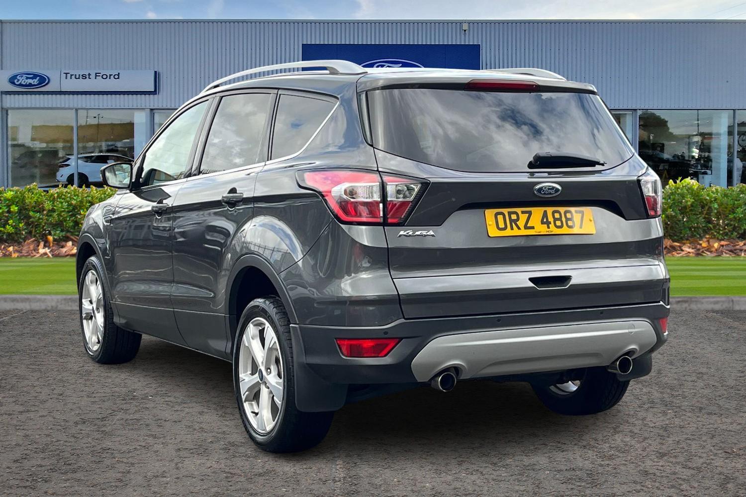 Ford KUGA Photo 1
