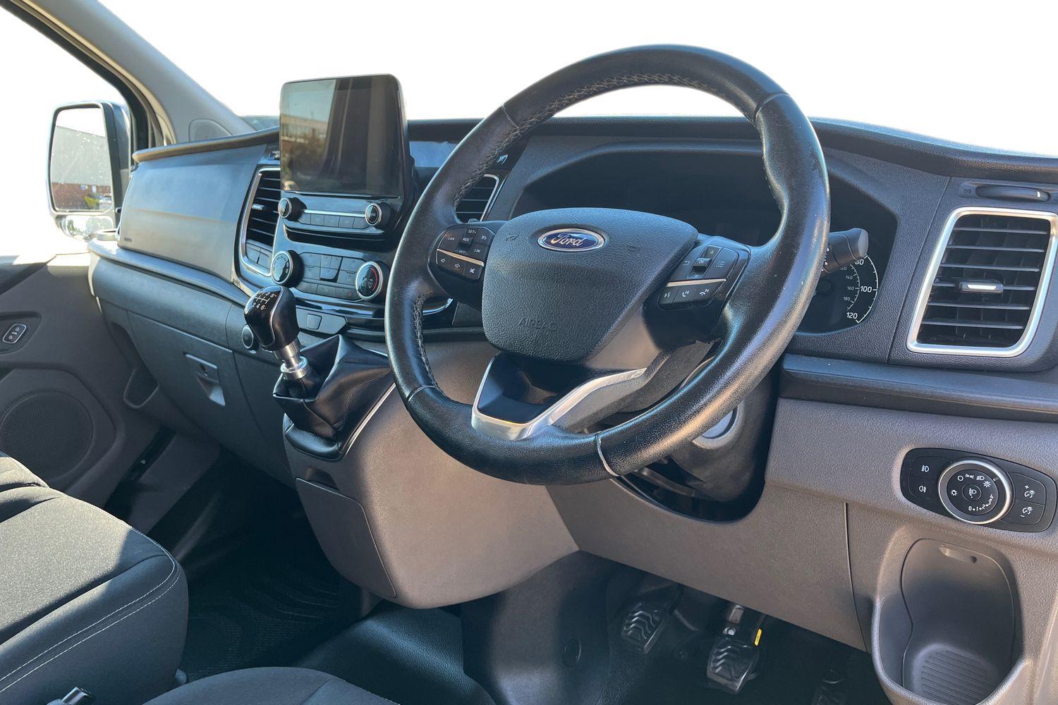 Ford TRANSIT CUSTOM Photo 13