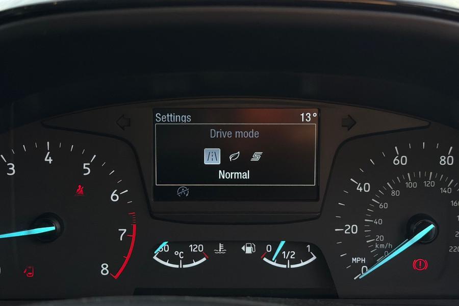 Ford FIESTA Photo autoimg-2b3c7b87f21c7c4b46675c88fb0e16e719506294.jpg