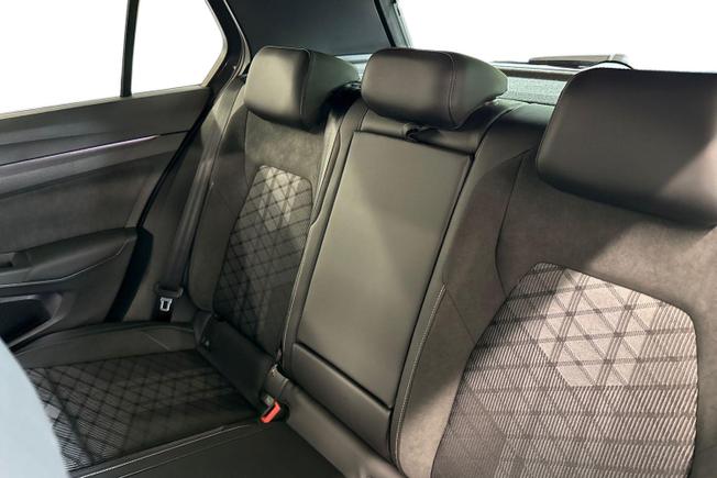 VOLKSWAGEN Golf Photo 9