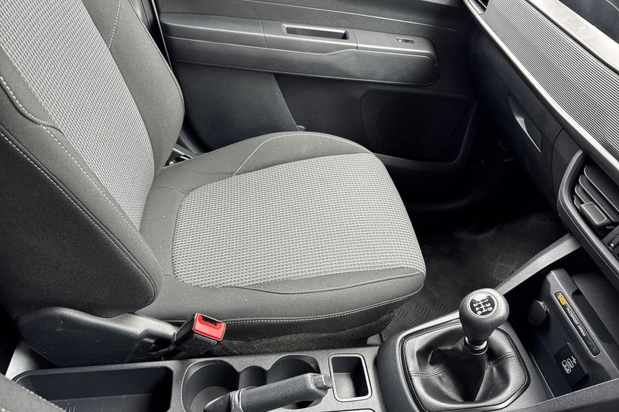Ford TRANSIT COURIER Photo autoimg-2b3dd76d2df78d88359003e781aeb93a21c73500.jpg