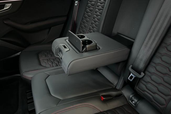 Audi RSQ8 Photo 30