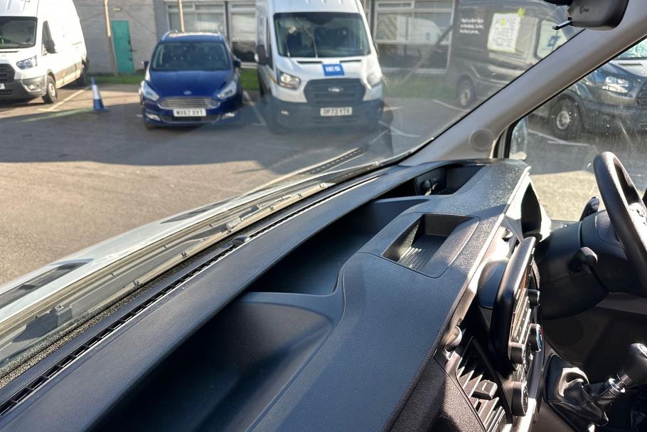 Used FORD TRANSIT WV23YPE 31