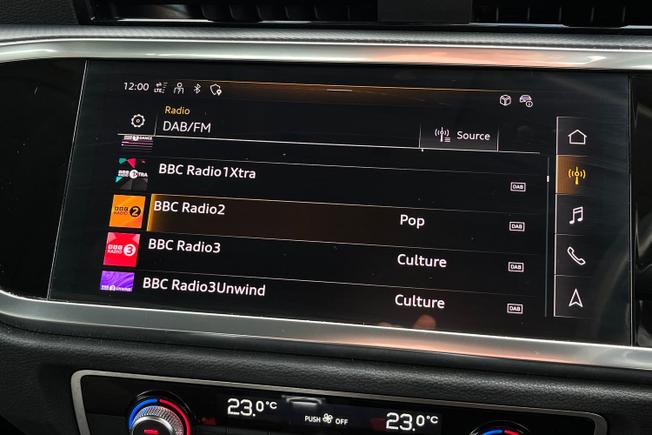 AUDI Q3 Photo 37