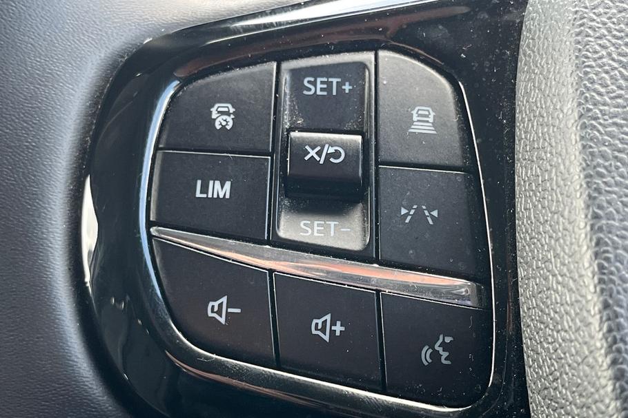 Used Ford TOURNEO CUSTOM WN26TWE 28