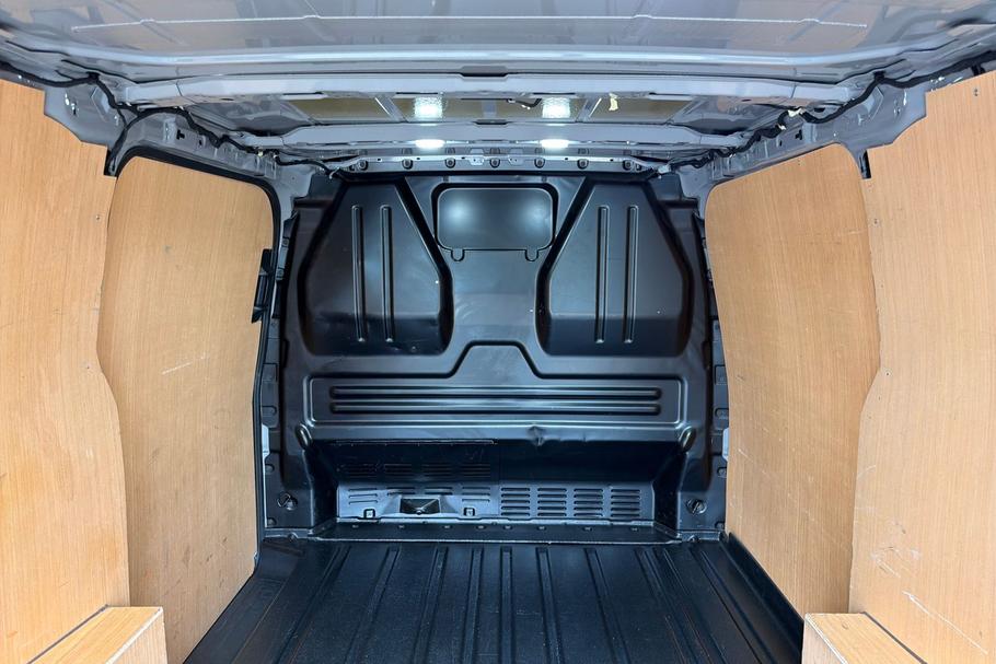 Used Ford TRANSIT CUSTOM YM74XNX 26