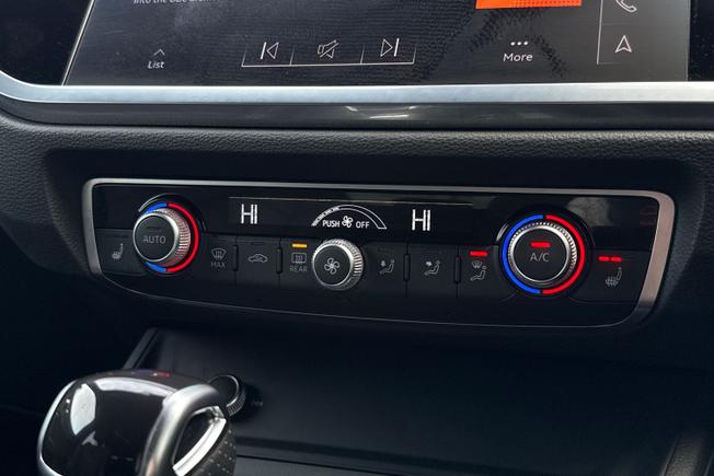 Audi Q3 Photo 35