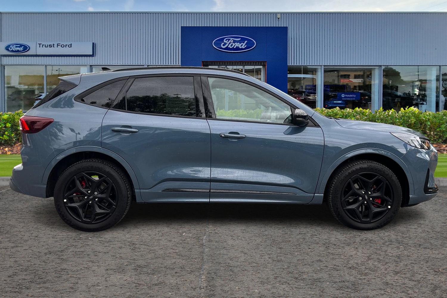 Ford KUGA Photo 2