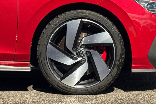 Volkswagen Golf Photo 5