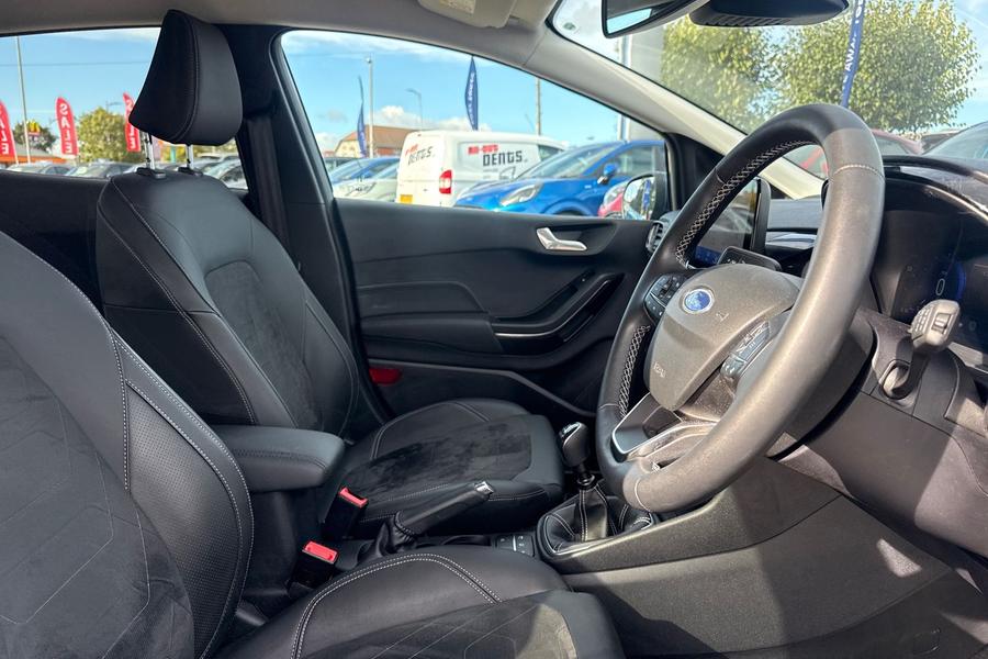 Ford FIESTA Photo autoimg-2b592b2f50e403b9dbd92414389281d20a0698e4.jpg