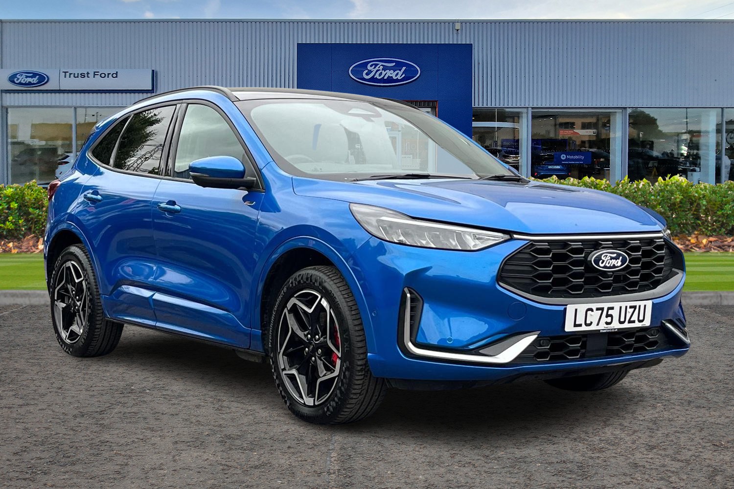 Ford KUGA Photo 0